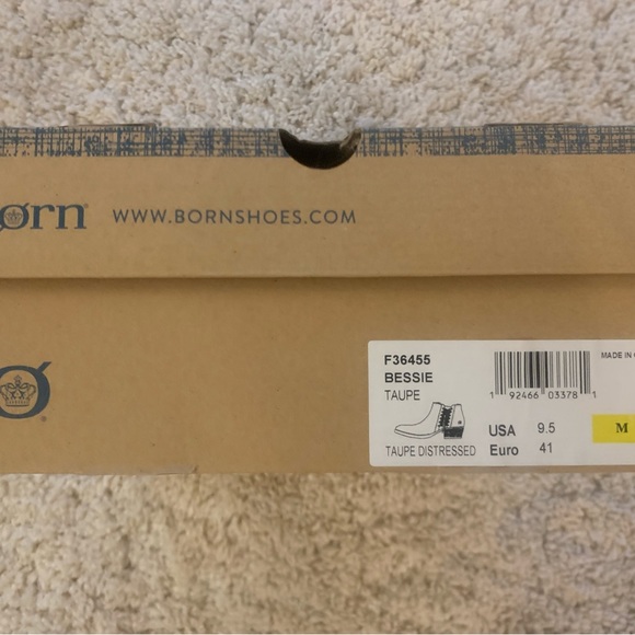 Bórn “Bessie” Booties in taupe distressed leather. Size 9.5 Medium. - Picture 3 of 6